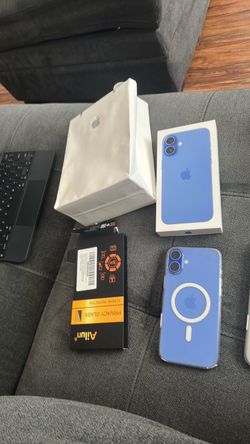 iPhone  16 Plus 128 GB Unlocked