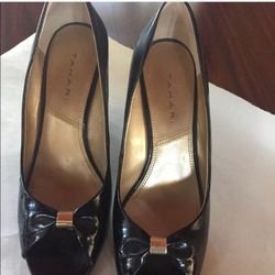 Tahari women’s 7.5 high heels