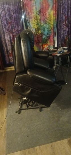 Ultimate Recliner Heated Massage Chair