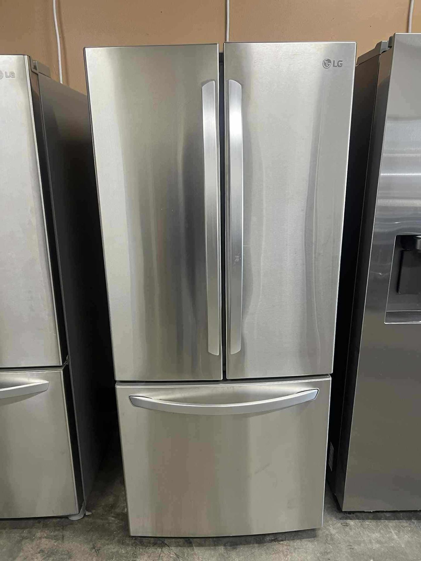Refrigerator 30 Wide LG