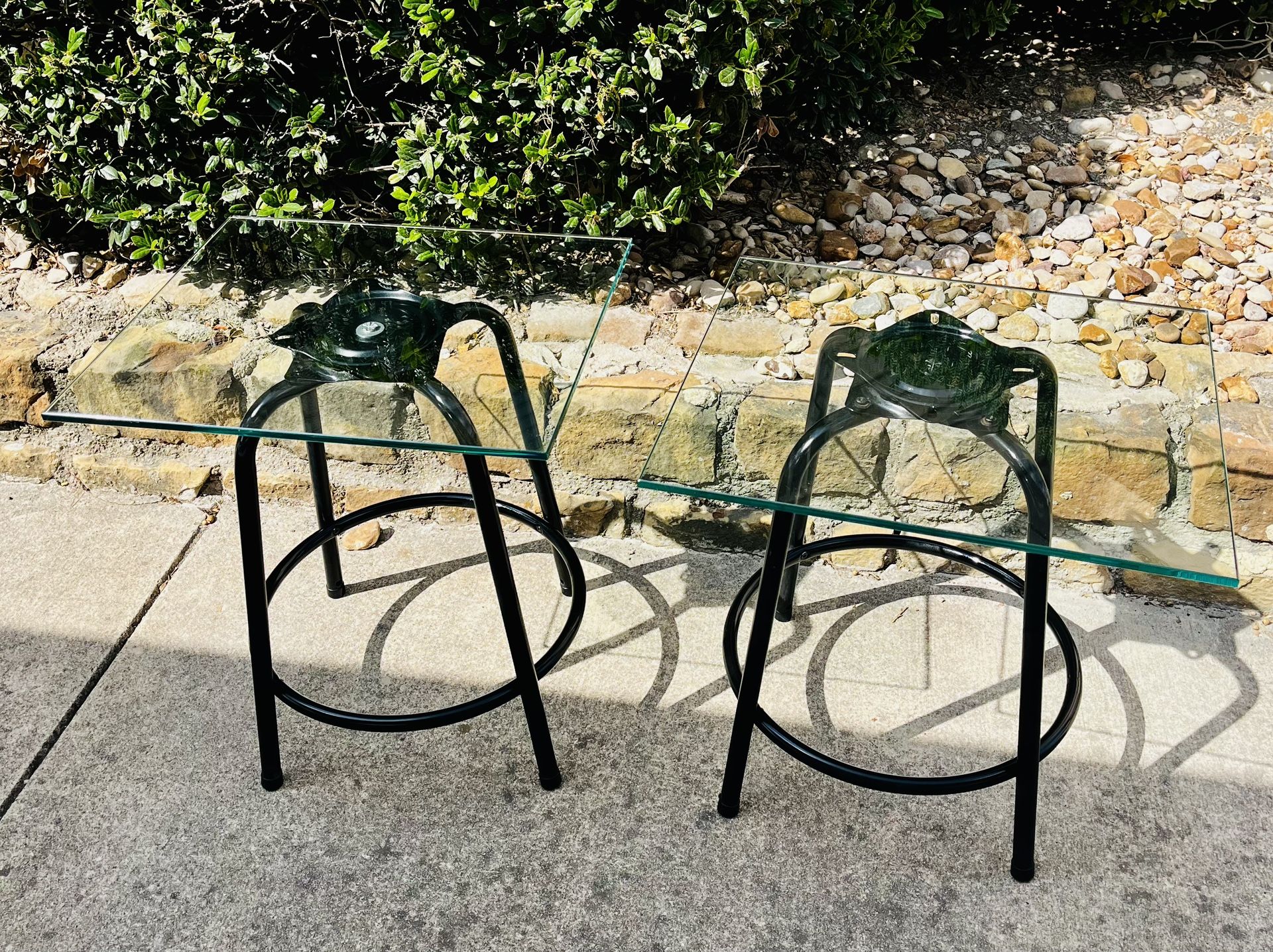 Glass Top Side/ End/ Accent Metal Tables Indoors Or Outdoor Garden Decor Matching Side Of Entryway Plant Stands: 20”x17”x22” ⬇️