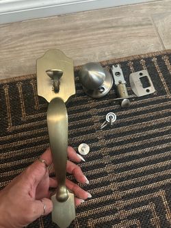 FREE Front Door Handle/Knob