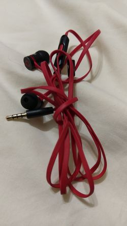 Beats audio earphones with microphone