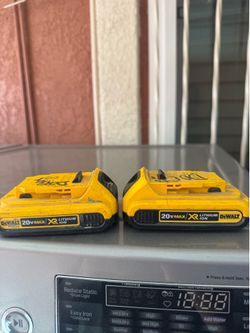 Dewalt XR lithium ion 20v battery