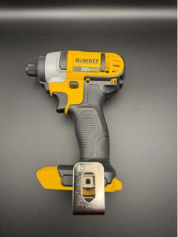 20V MAX 1/4 IN. IMPACT DRIVER