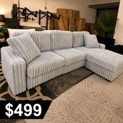 modern living room sectional sofa | Financing Available