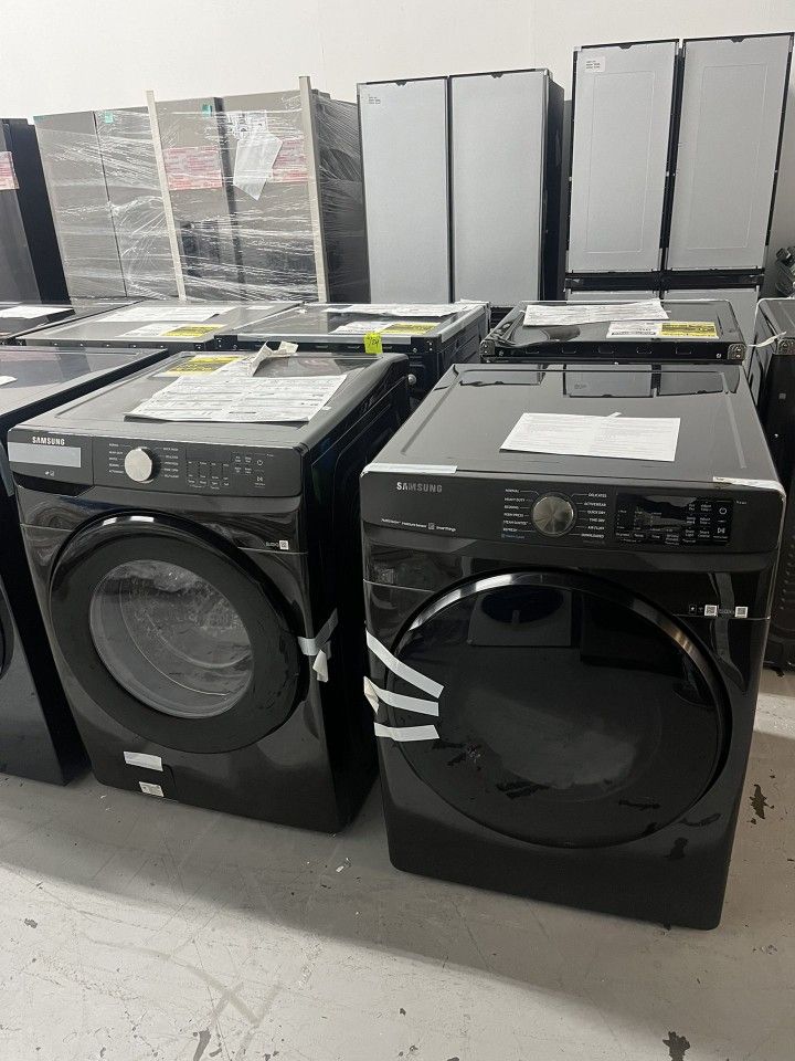 Brand New scratch & dent Samsung Washing Machine & Dryer Sale