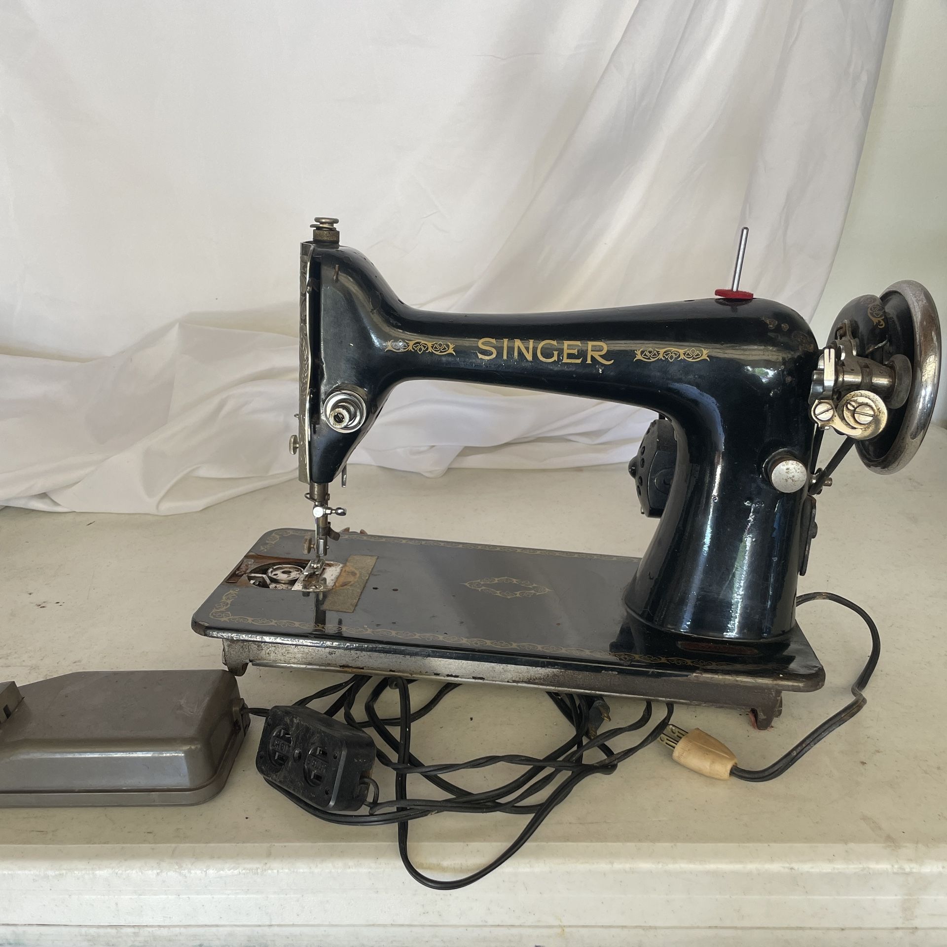 Singer Sewing Machine 1883