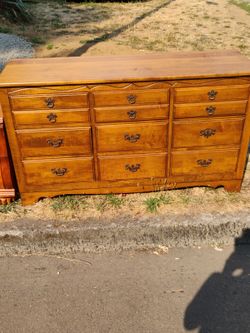 9 drawer dresser,