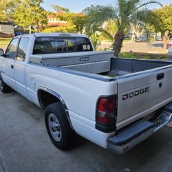 2000 Dodge Ram 1500