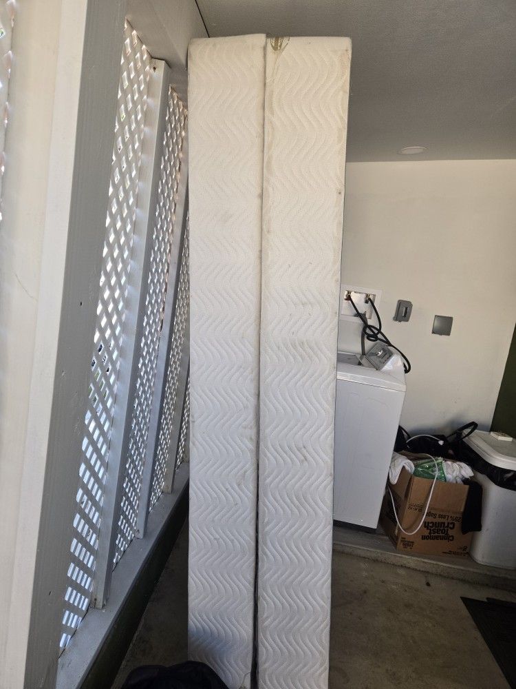 2 Twin Box Spring Or Can Be Use For A King