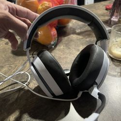 Captain 300 Headset w/ Original Box