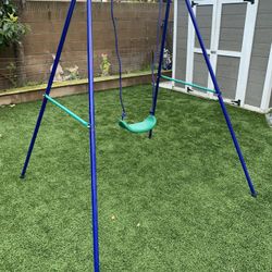 ALEKO Toddler Swing Set 