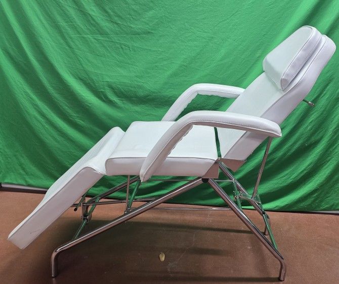 SkinAct
Basic Facial Chair