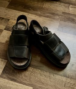 Men’s Sketchers Sandals Size 9