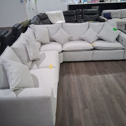 Off white sectional power https://offerup.com/redirect/?o=cmVjbGluZXIuaW4= payments.