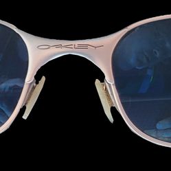 2000 Oakley C Wire™ Silver Ice Iridium Vintage Sunglasses