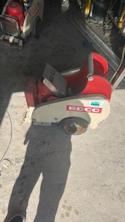 2 Tile Removal Machines
