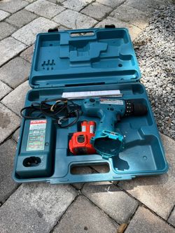 Makita Cordless Drill Set
