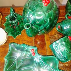 Vintage Lefton China Christmas Holiday Setup
