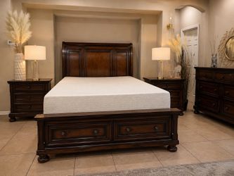Queen size bedroom set
