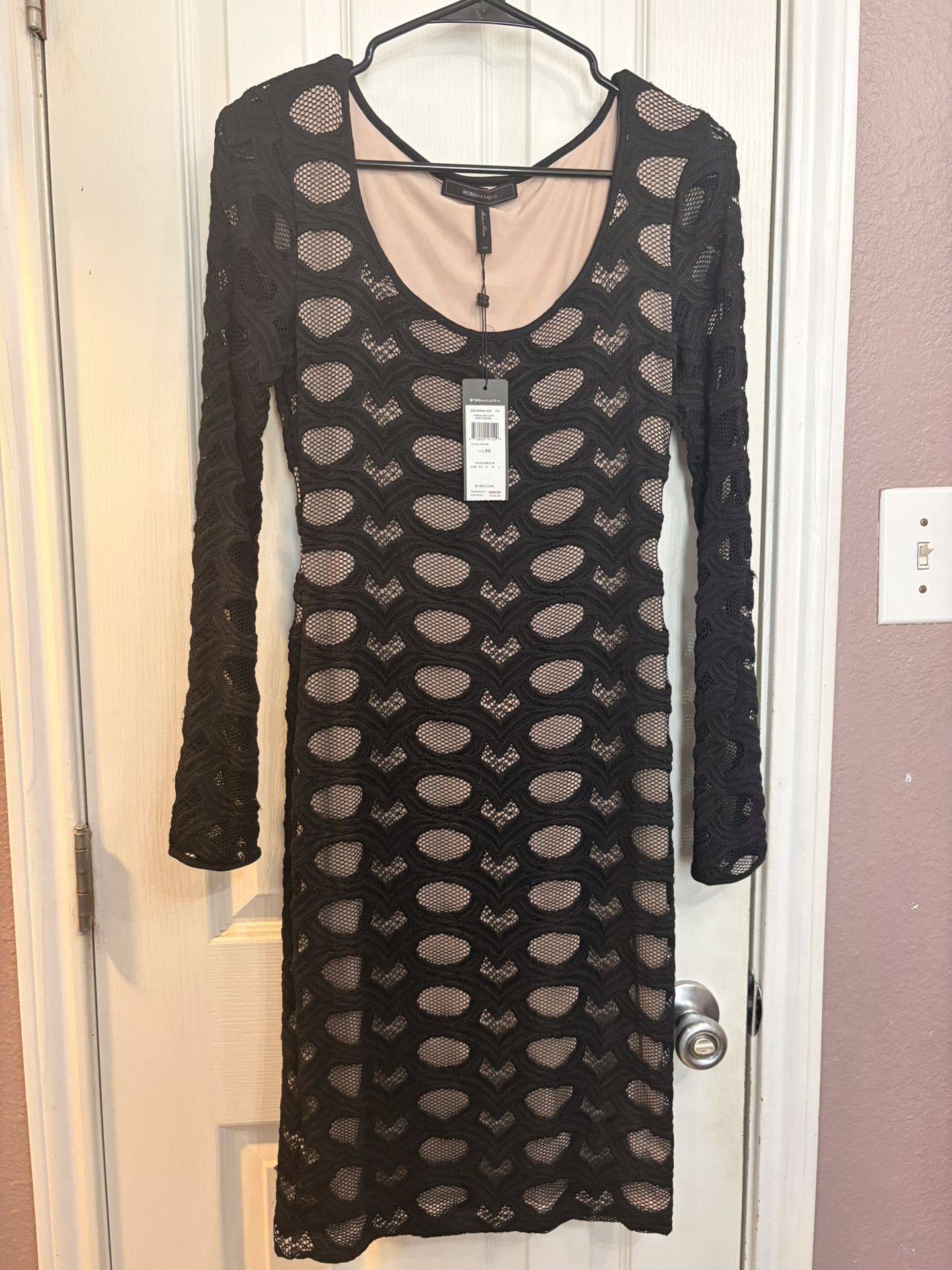 chinese dress ladies Amazon.com: BCBGMAXAZRIA Women's Long Balloon Sleeve Surplice Neck Evening  Maxi Dress, Black, 0 : Clothing, Shoes & Jewelry main image 0