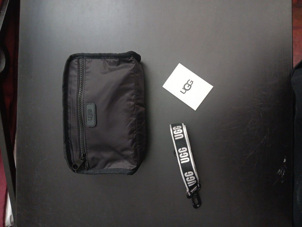 UGG Booty Bag/handbag (Black)