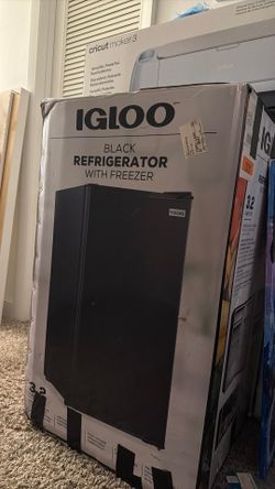 Igloo refrigerator