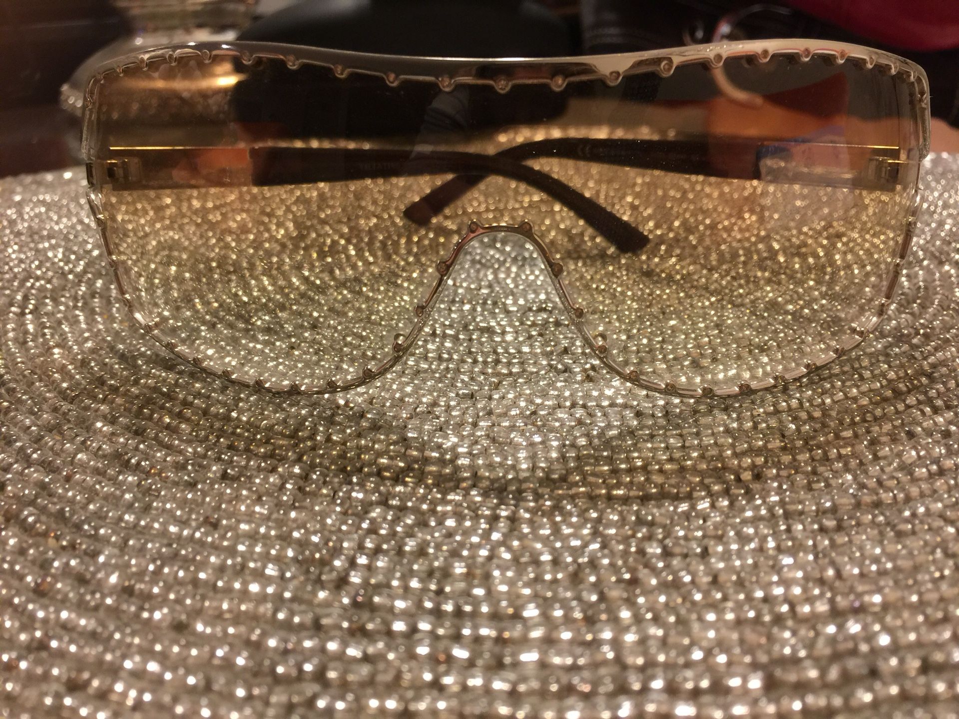 Authentic Valentino sunglasses with gold trim gently used  display picture 3
