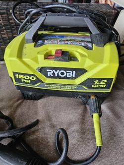 RYOBI powerwasher  1800 PSI  Like New
