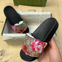 Woman Gucci Slides 