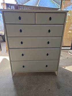 Wood Dresser super nice clean good condition