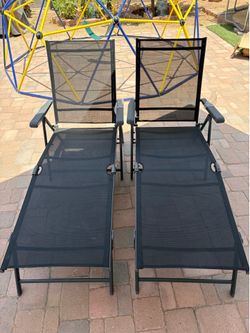 Outdoor folding chairs