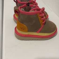 Baby Girls Ugg Boots Size 6