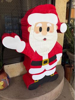 Santa Claus pińata
