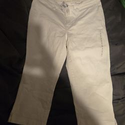 American Eagle Capris