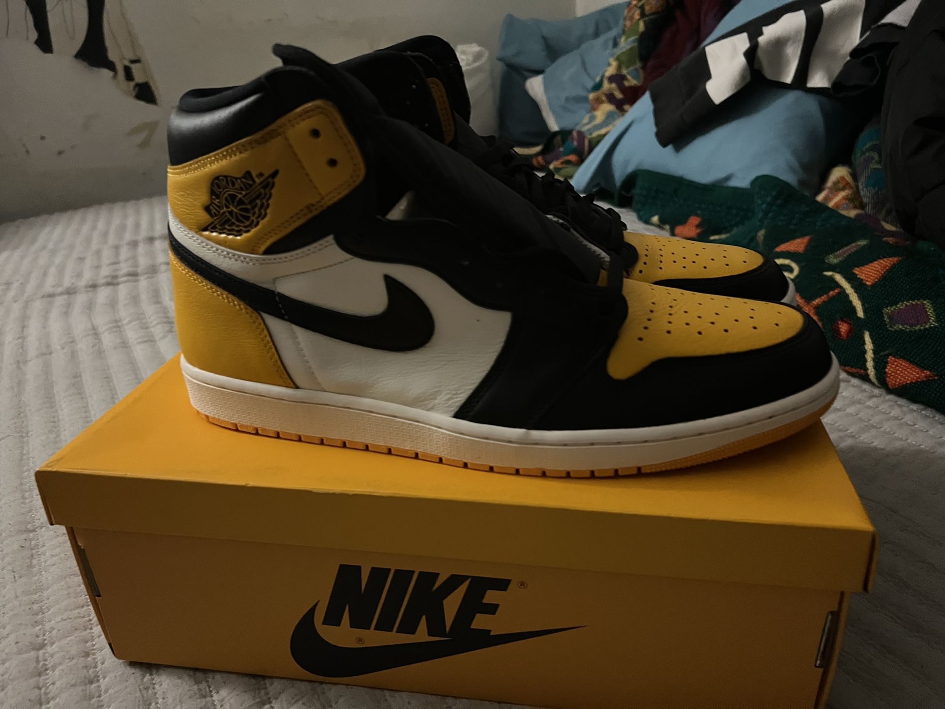 Nike Air Jordan 1 Yellow Toe Size 14