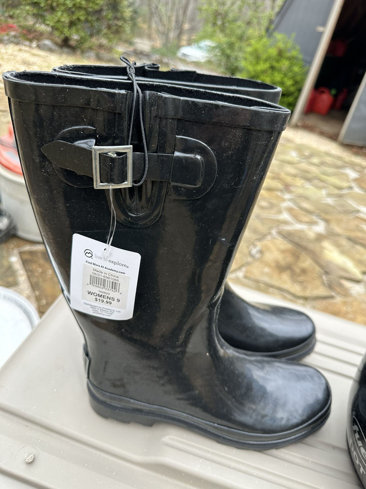 Brand New Ladies Rain Boots Size 9