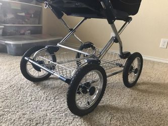 Made in Italy Martinelli pram stroller with detachable bassinet and toddler seat for Sale in San Antonio TX OfferUp