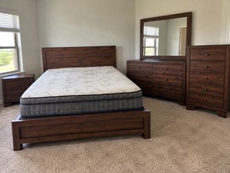 New  6 Pc King Bed Set