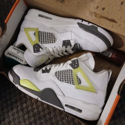 Size 7 Jordan's And 3 Wheeler Bike Thing