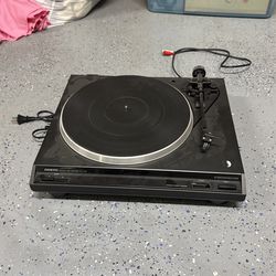 Onkyo Turntable