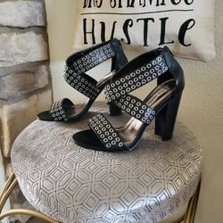 NEW Steve Madden Leather Sandals