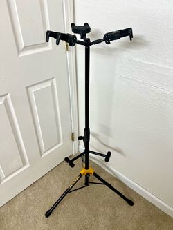 Triple Guitar Stand – Holds 3 Guitars.🎸