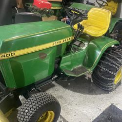 John Deere 400