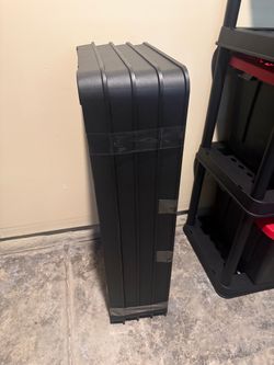 4 Storage racks