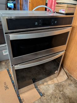 Whirlpool 6.4 cu. ft. Smart Combination Wall Oven with Touchscreen
