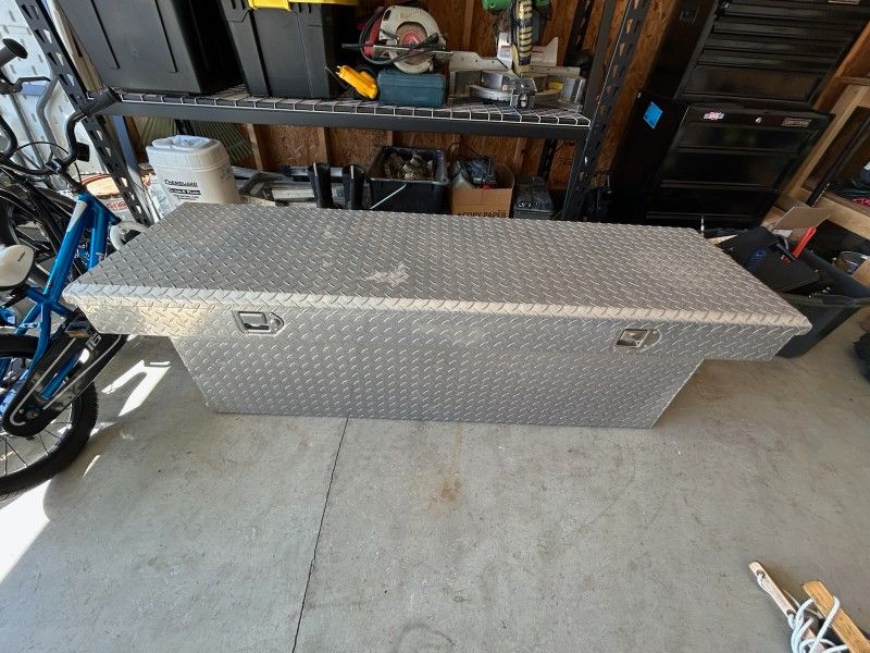 Truckbed Tool Box