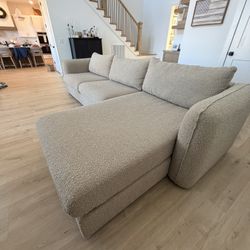 Beautiful couch with chaise