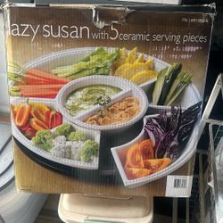 Lazy Susan w/Serving Pieces